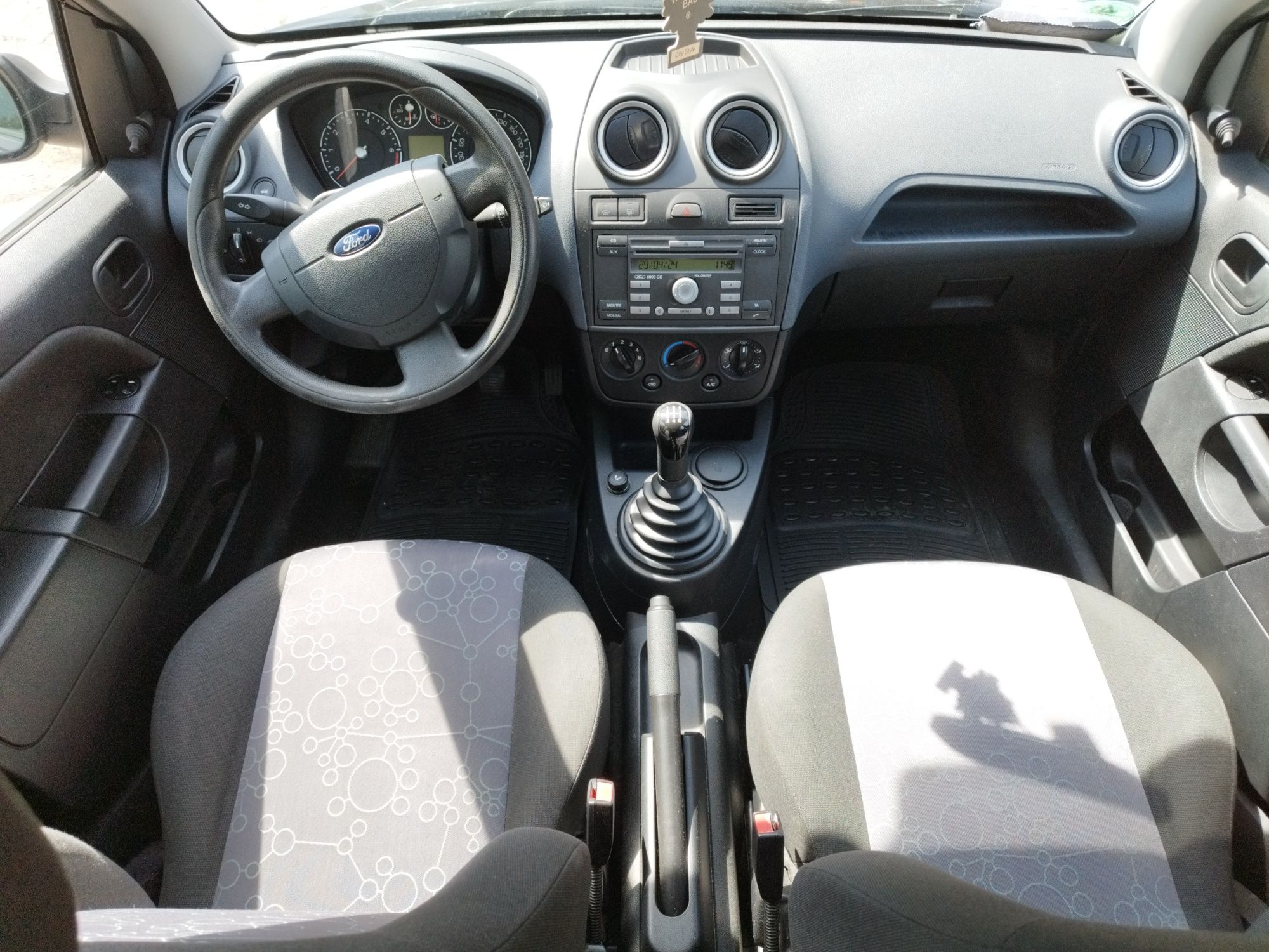 Ford Fiesta 2006r 1.3 Benz. Klimatyzacja super stan!