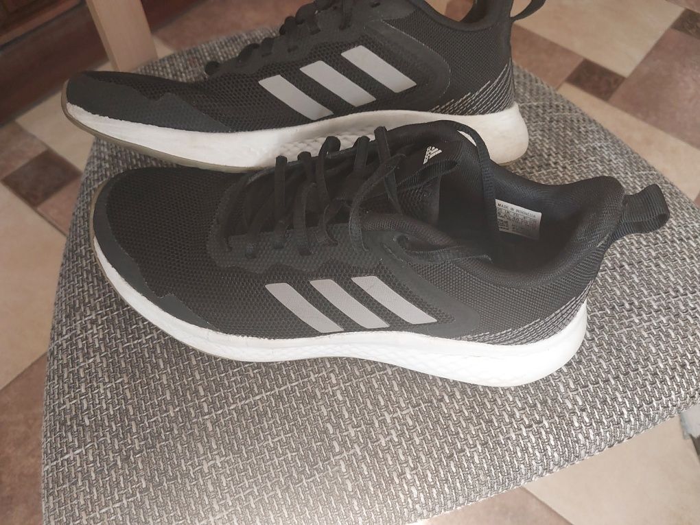 Buty  sportowe adidas 40 r.