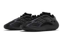 Adidas YEEZY BOOST 700 V3 Dark Glow / GX6144