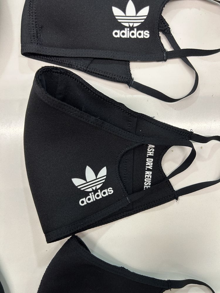 Máscaras adidas pretas