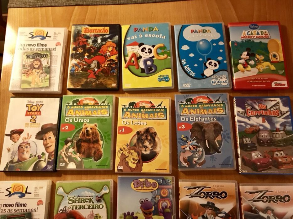 DVDs infantis vários