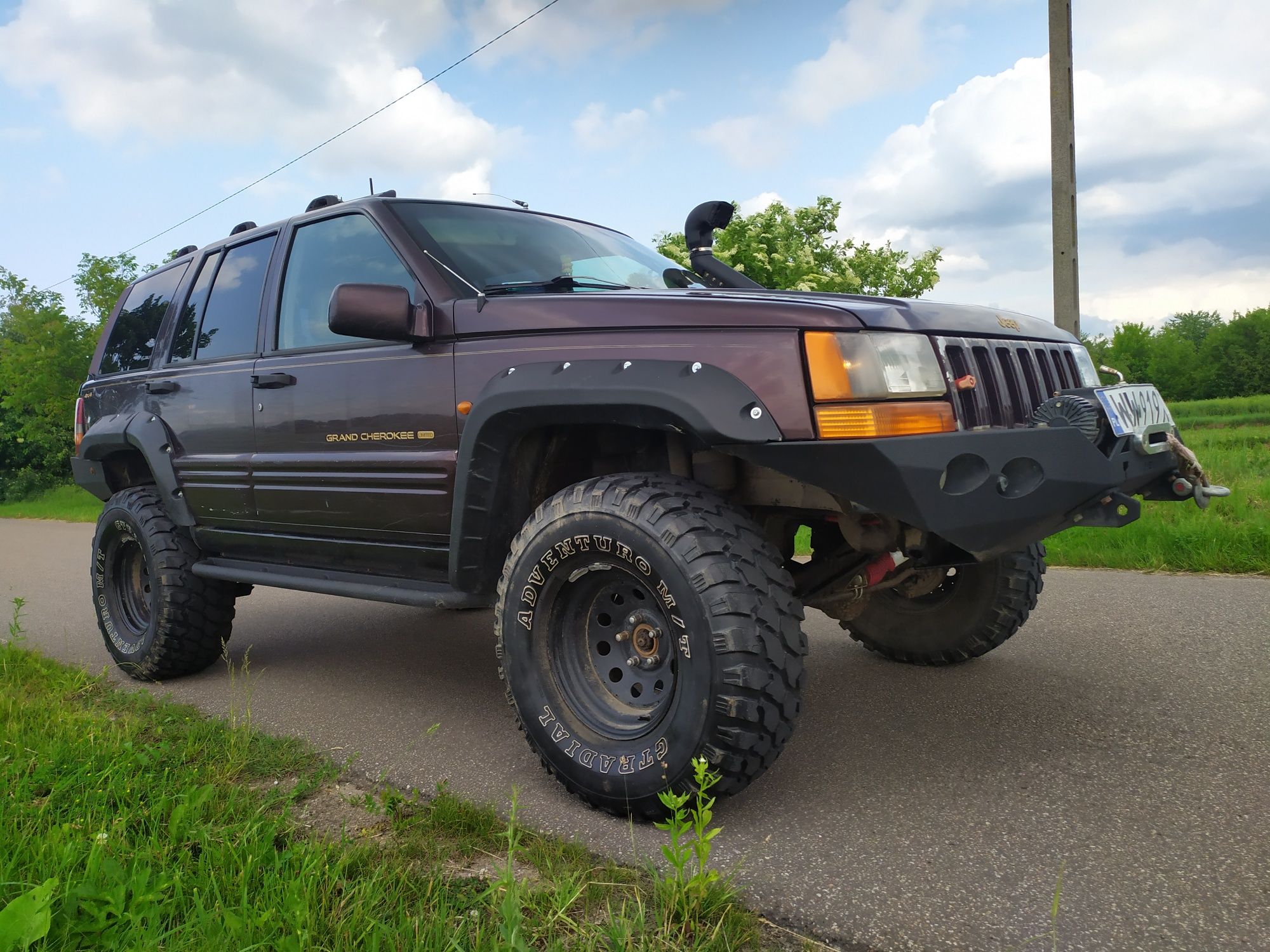 Sprzedam Jeep Grand Cherokee ZJ 5.2 LPG