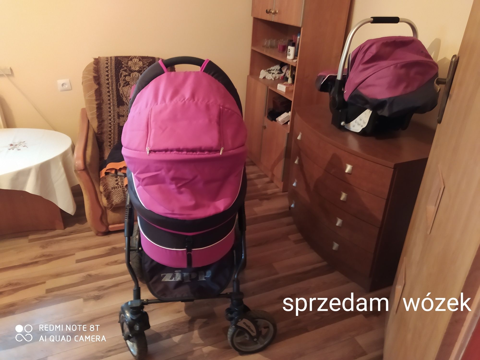 Sprzedam za symboliczne pieniądze nowy wózek 3 w 1