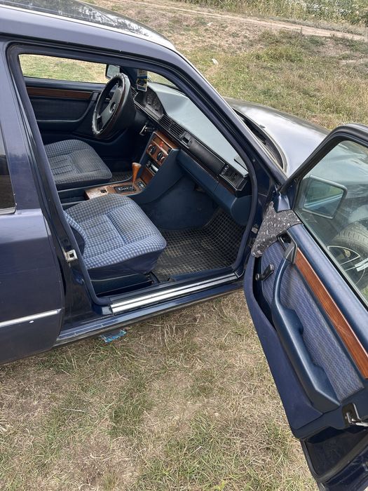 Продам Mercedes 230 АКПП газ бензин
