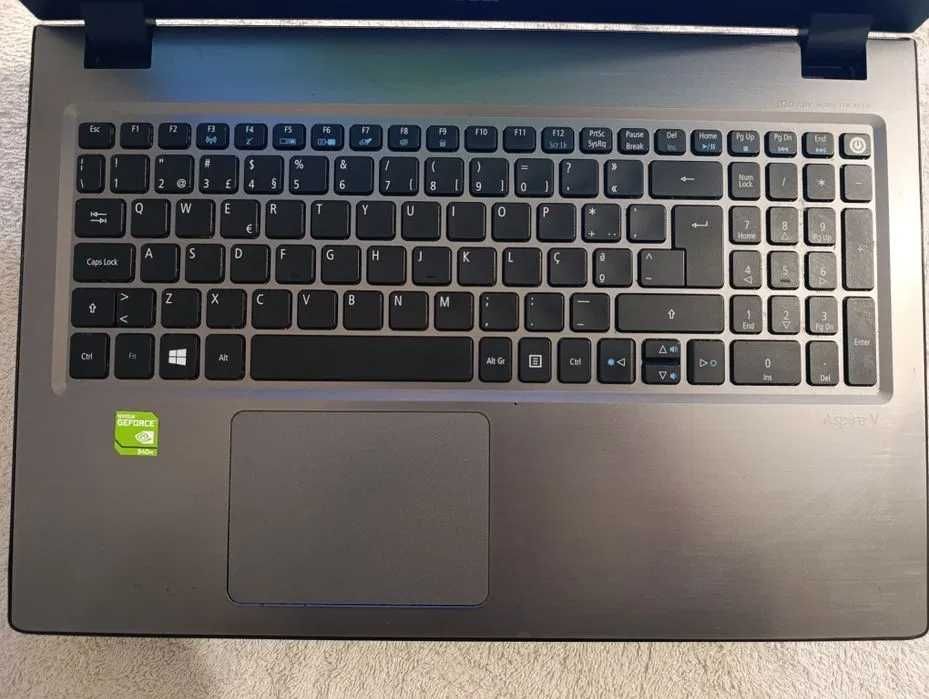 Acer V3-575G Aspire (i5 6th - 16GB RAM - 512GB SSD - NVIDIA 940M 2GB)