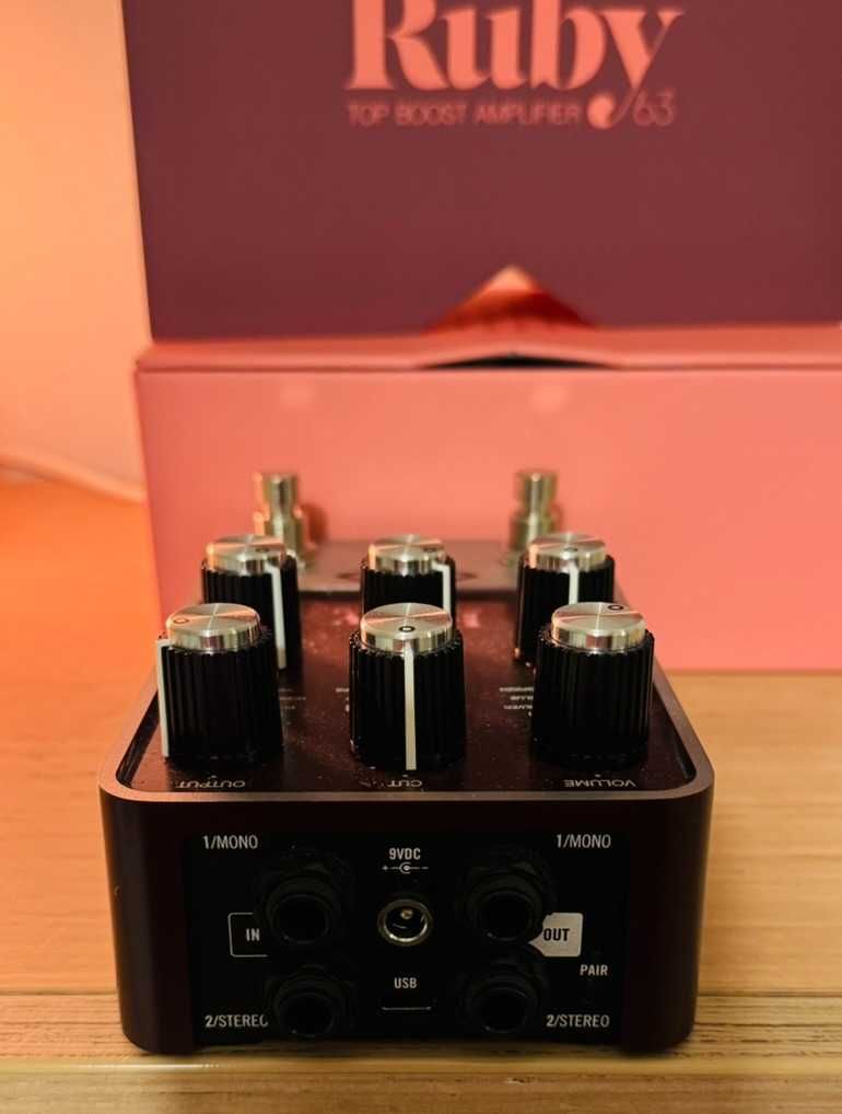 UAFX Universal Audio Ruby '63 Top Boost