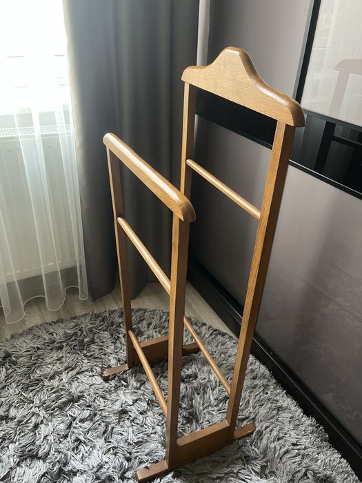 Вішак, вішалка підлогова