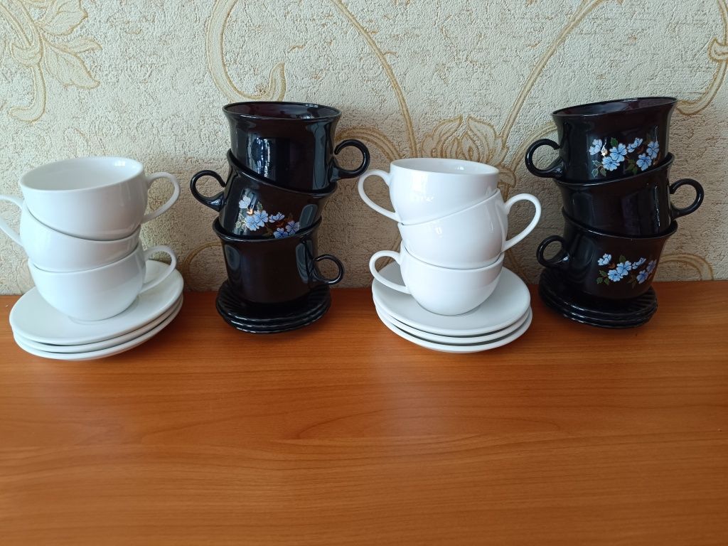 Сервіз для кави.