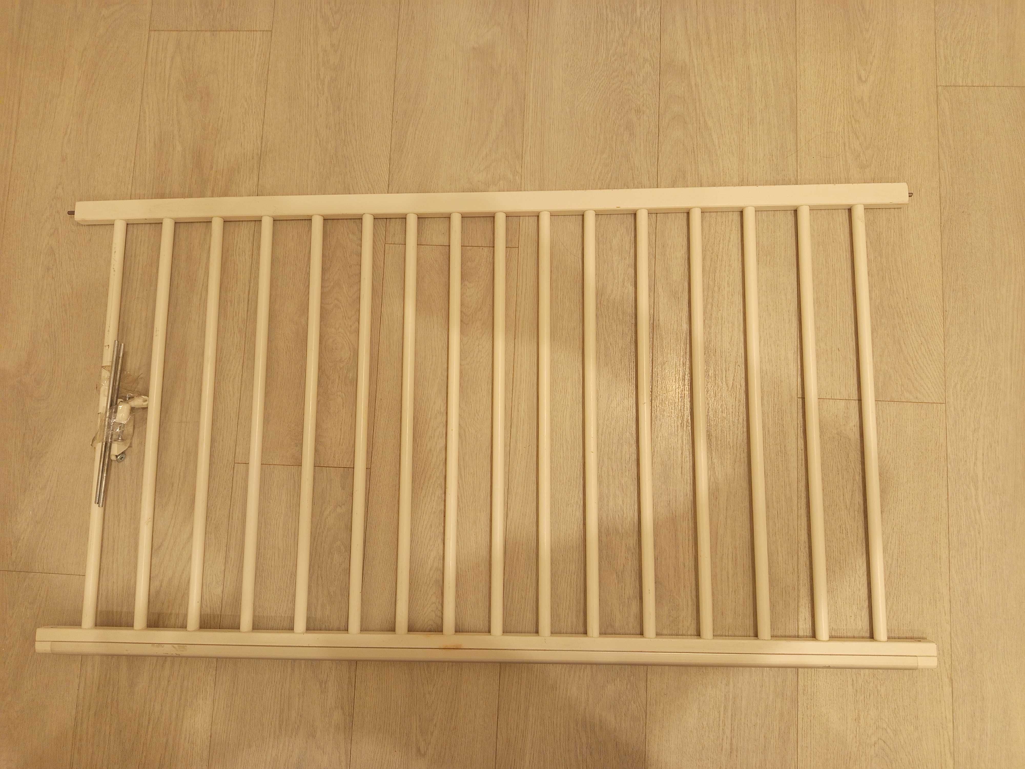 Łóżeczko Klupś Luna 120x60 funkcja kołyski + Materac Alvi [stand bdb]