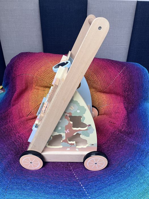 Drewniany pchacz / chodzik dla dziecka Joueco