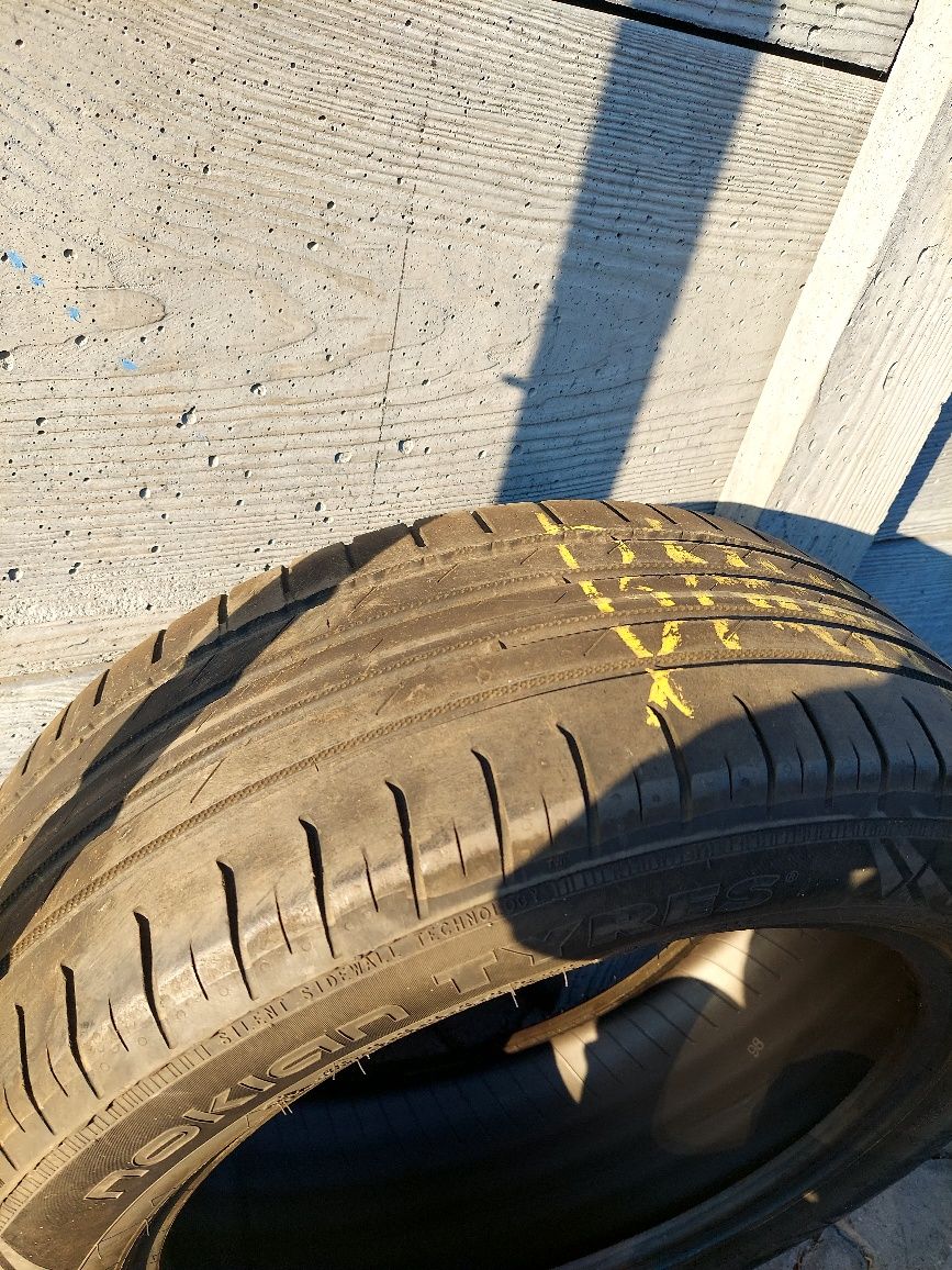 Sprzedam 2 opony letnie nokian 205/55 R16.