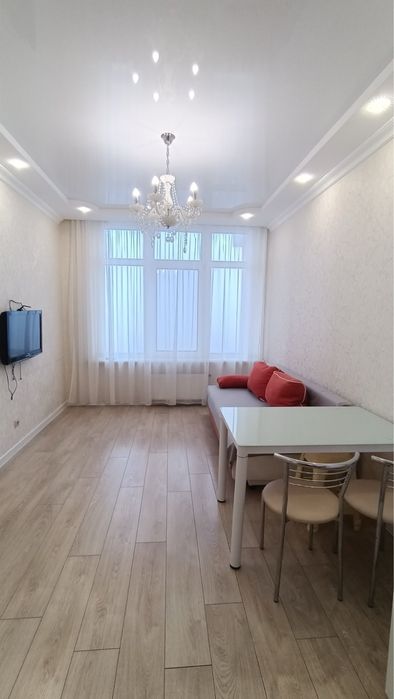 Сдам 1 комнатную квартиру в 35 Жемчужине! Ул. Литературная 8!