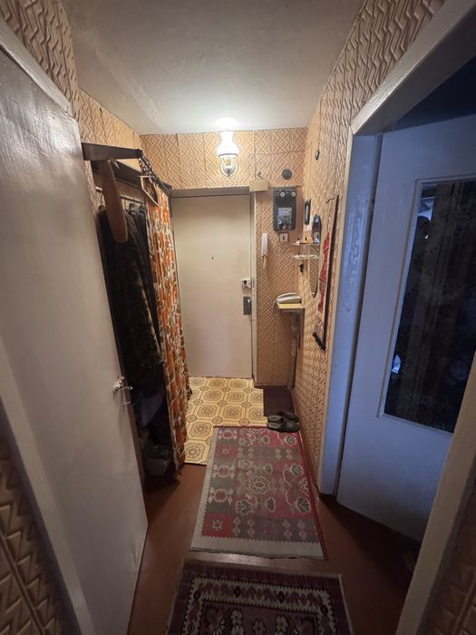 Продаж двух кімнатна квартира