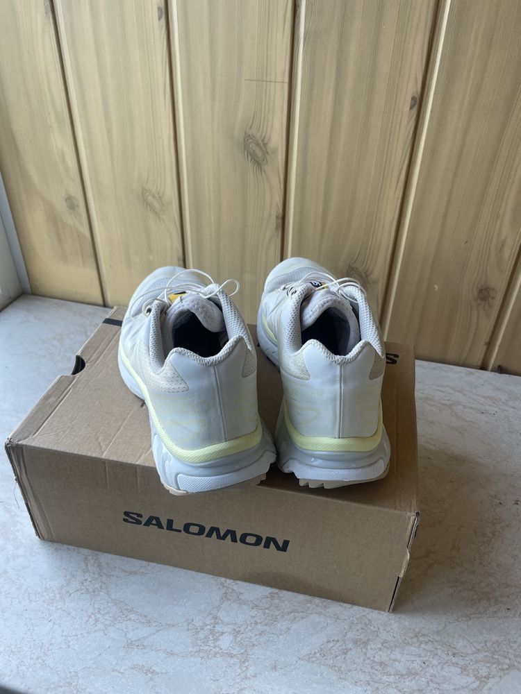 Salomon XT6 41 42 white