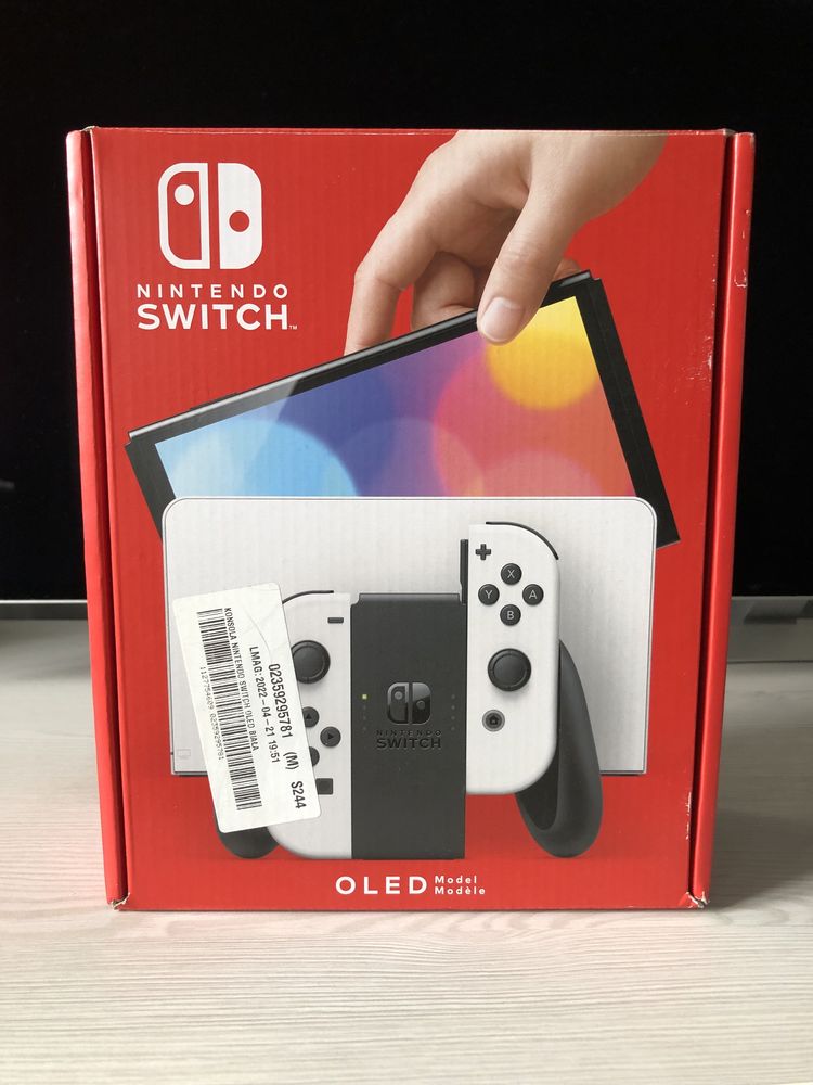 Nintedno Switch Oled+Akcesoria+Gry