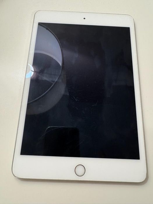 Tablet iPad mini 5.GEN A2133. 256GB WIFI 7,90