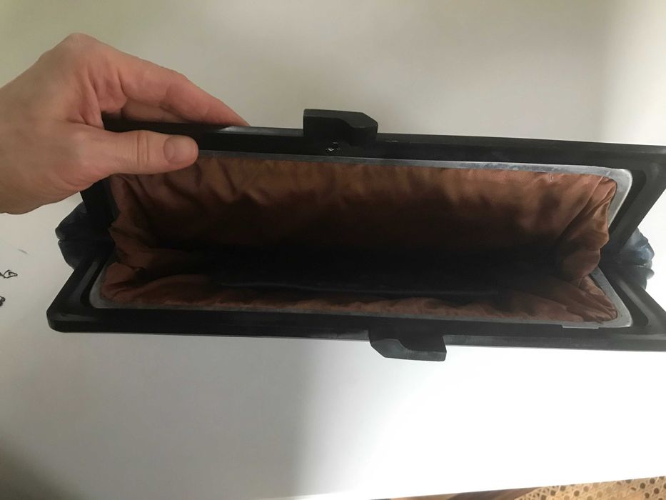 Torebka kopertówka niebieska, czarny zamek 39 x 21 cm