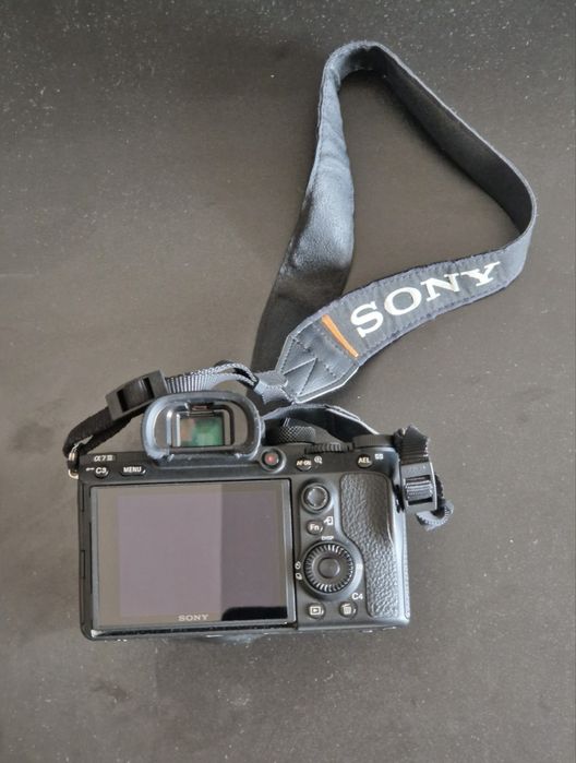Sony a7 iii + lente + 2baterias