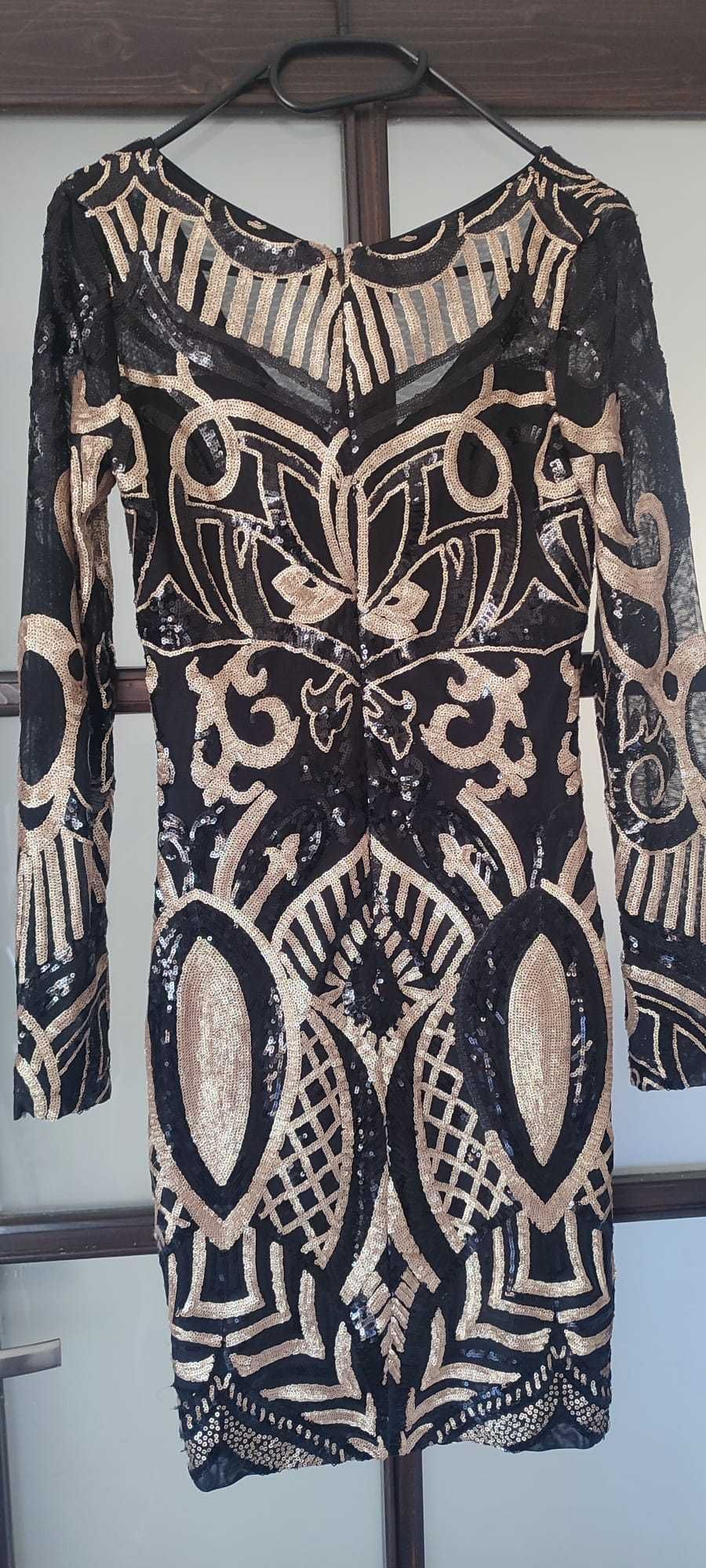 Sukienka cekinowa