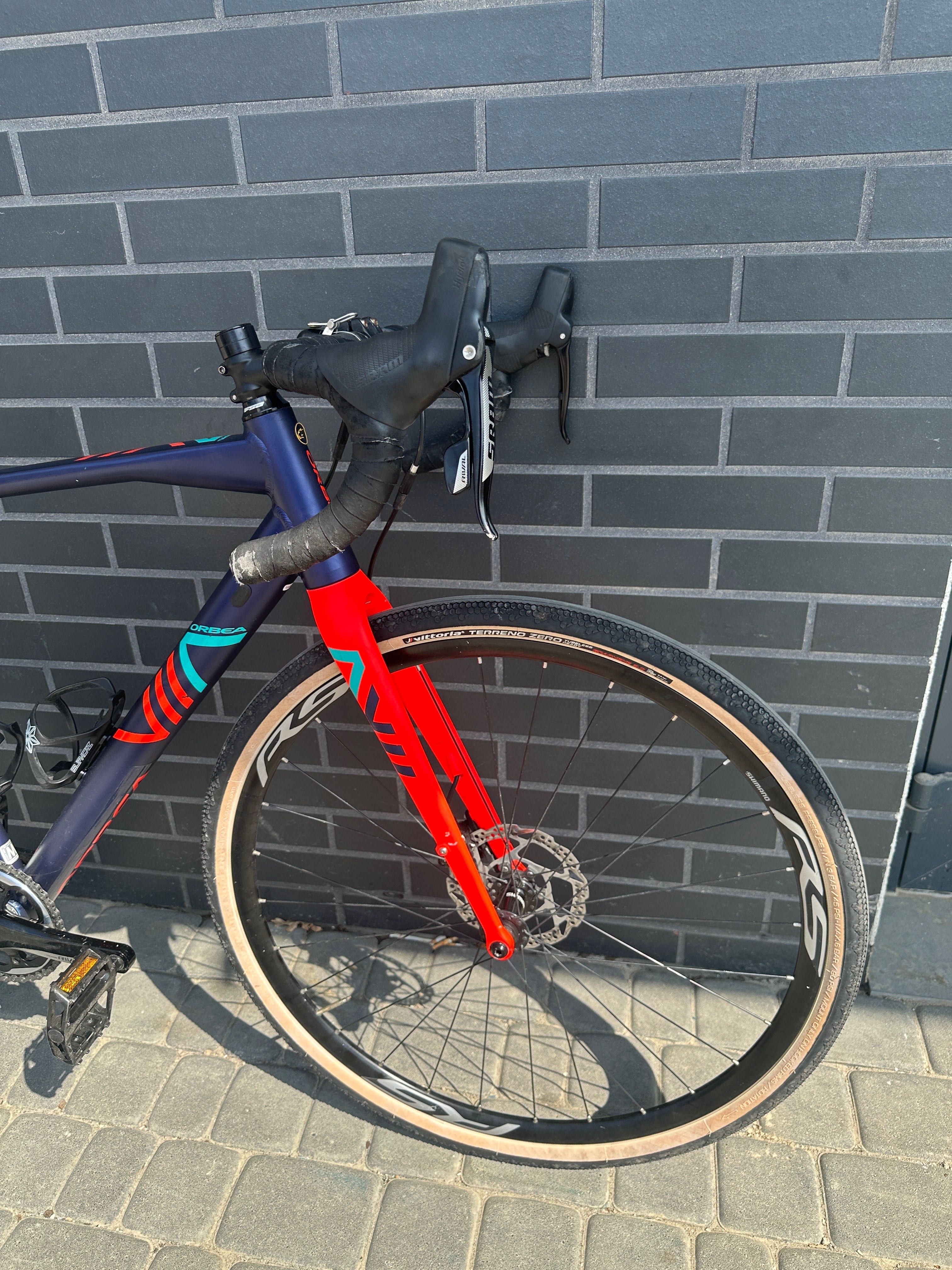 Orbea Terra h30 D gravel sram grx super stan