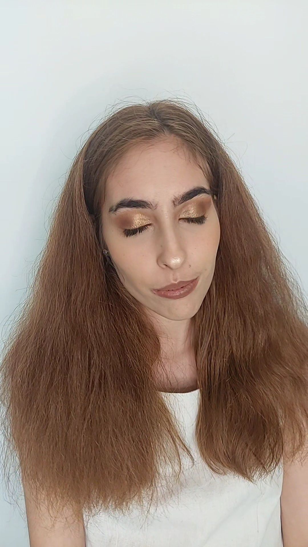Serviços maquiagem, manicure e penteado