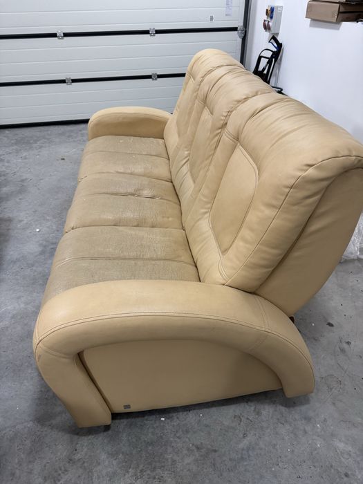 Komplet wypoczynkowy 2x sofa, fotel bujany
