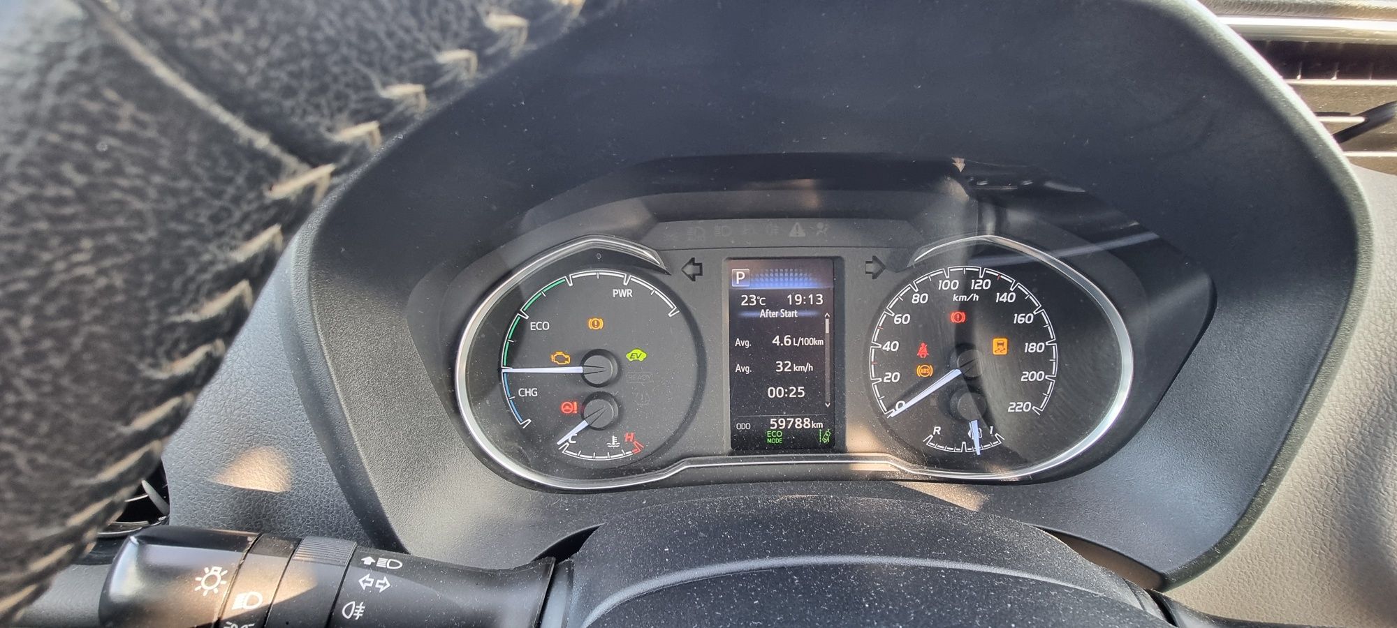 Toyota Yaris 1.5 HEV Comfort Plus