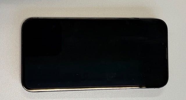 iPhone 13 Pro 256G Grafite com capa e cabo