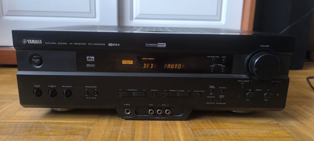 Amplituner Yamaha RXV420RDS uszkodzony
