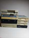 Drives 5" 1/4, 3,5" e Leitores e Gravadores de CD e DVD
