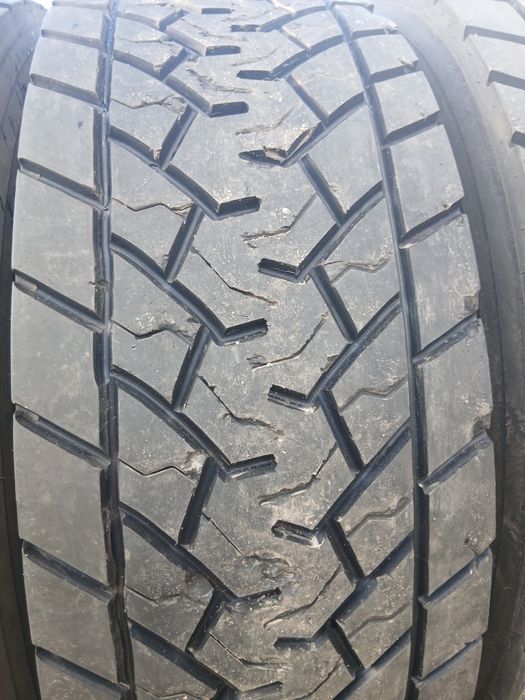 Грузові шини бу 315/70/22.5