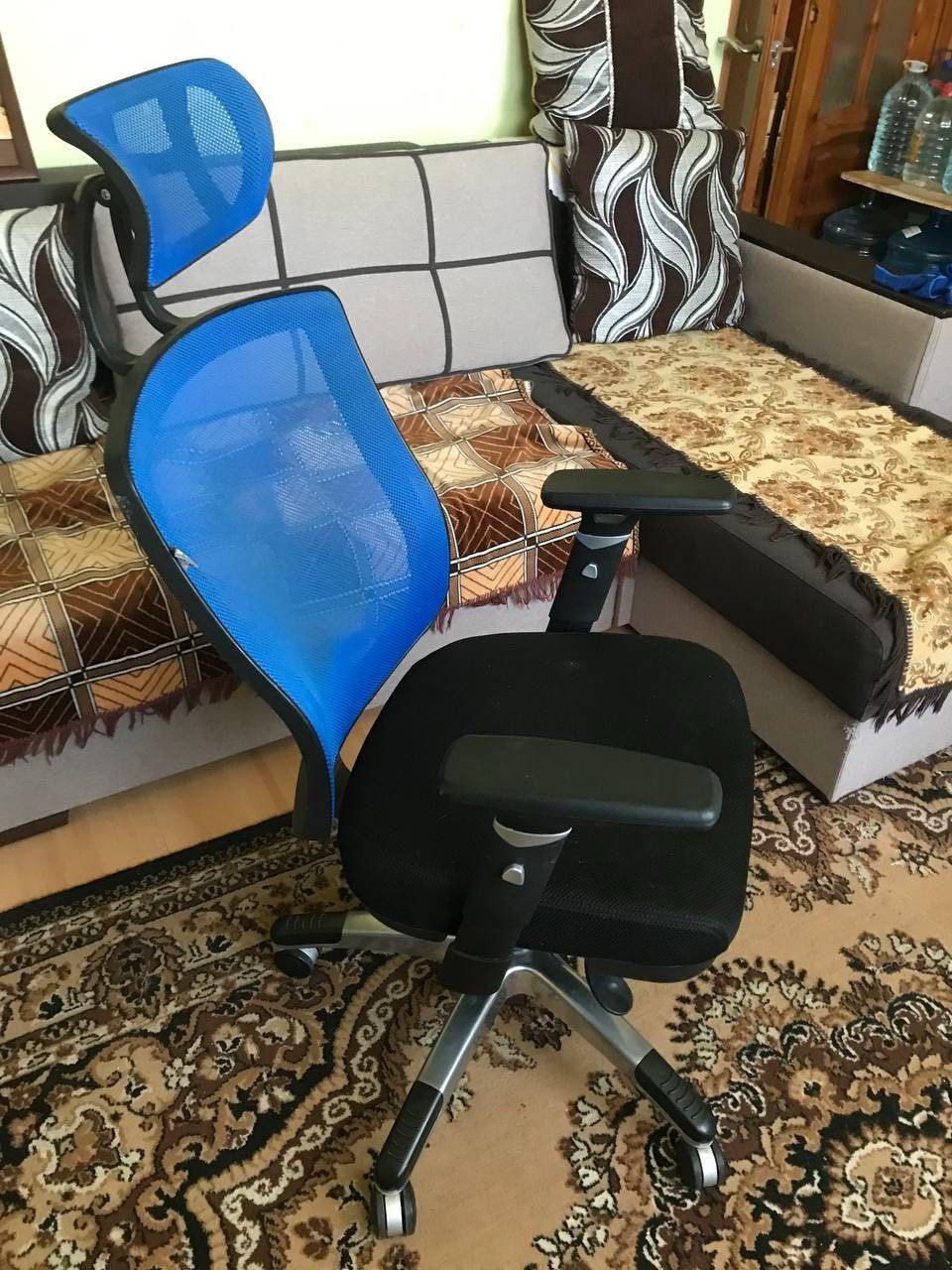Кресле компьютерное.