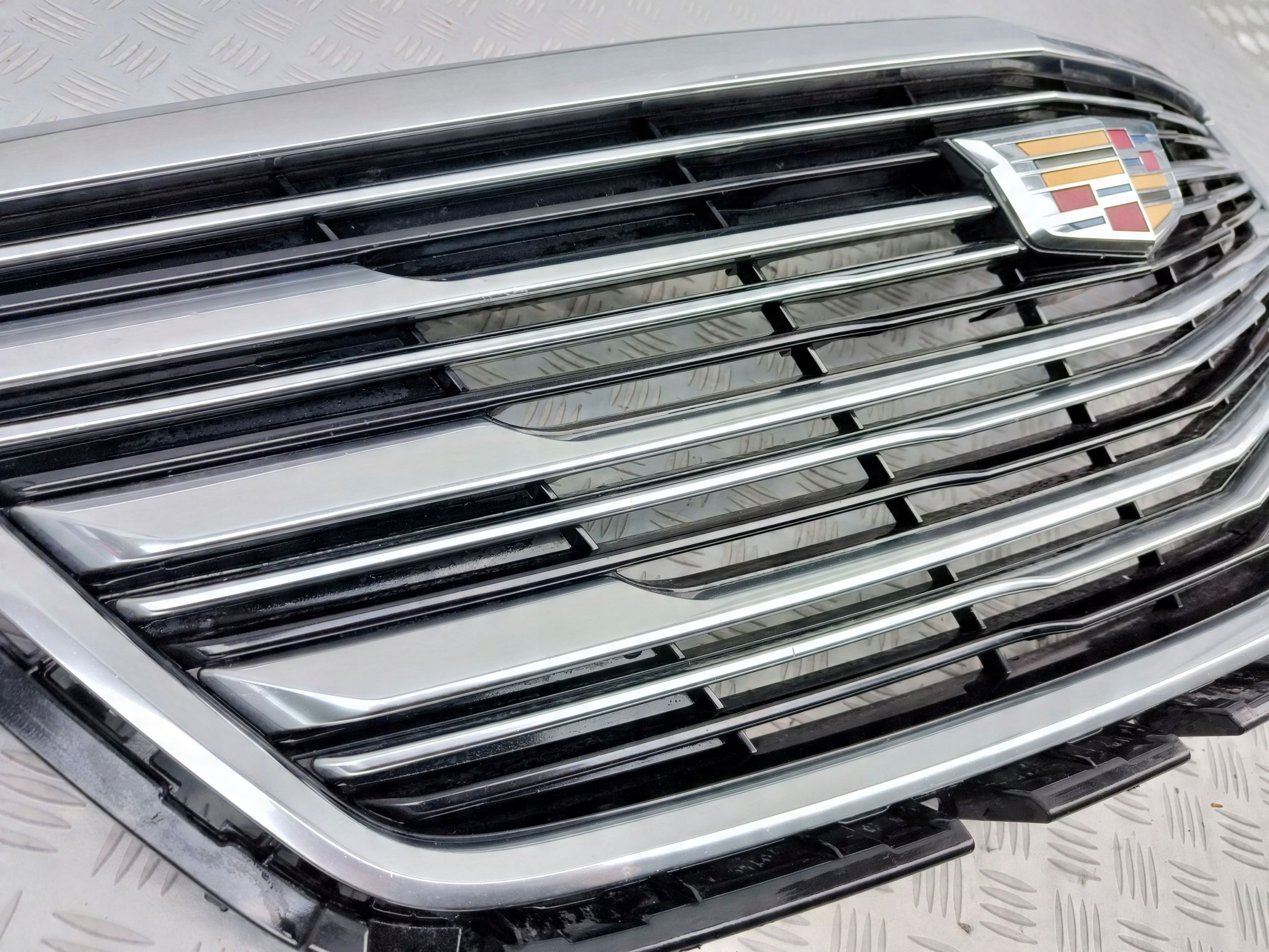 Cadillac Grill Atrapa przód Znaczek Usa