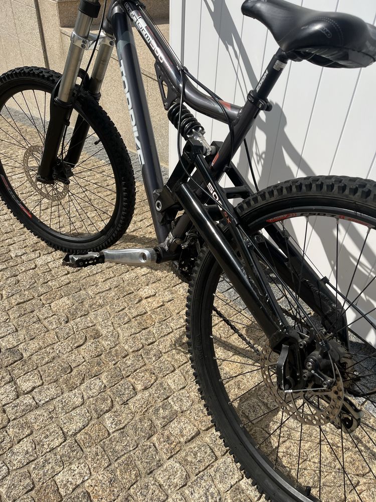 Bicicleta todo terreno
