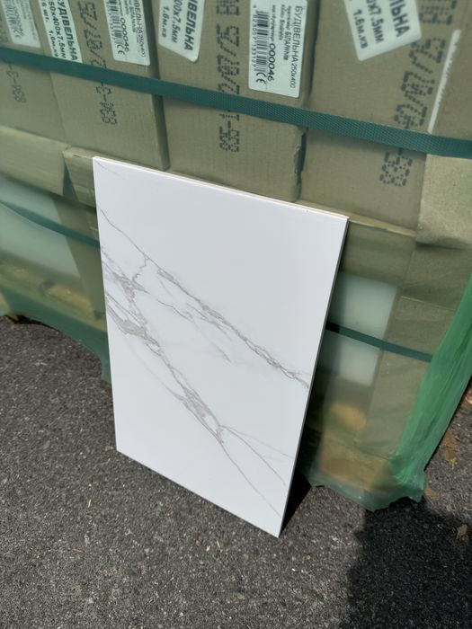 ПЛИТКА керамічна біла для стін 25*40, ДЕШЕВО. достака по УКРАЇНІ