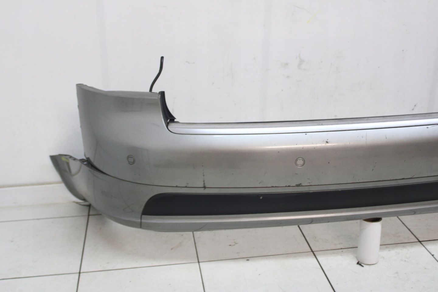 AUDI A4 B6 KOMBI 00R- ZDERZAK TYŁ TYLNY PDC LY7Q S-LINE SLINE
