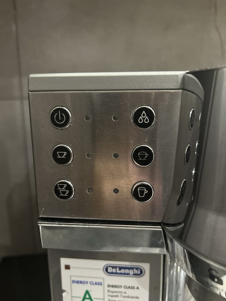 Ekspres Delonghi