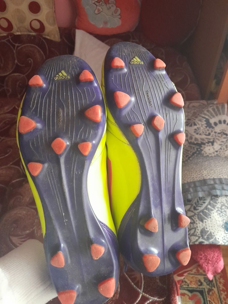 Продам бутси фірми F 50 adidas 40розмір