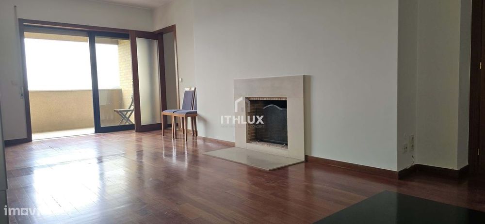 Apartamento T4 na zona privilegiada  de  São Vitor, próximo ao parque