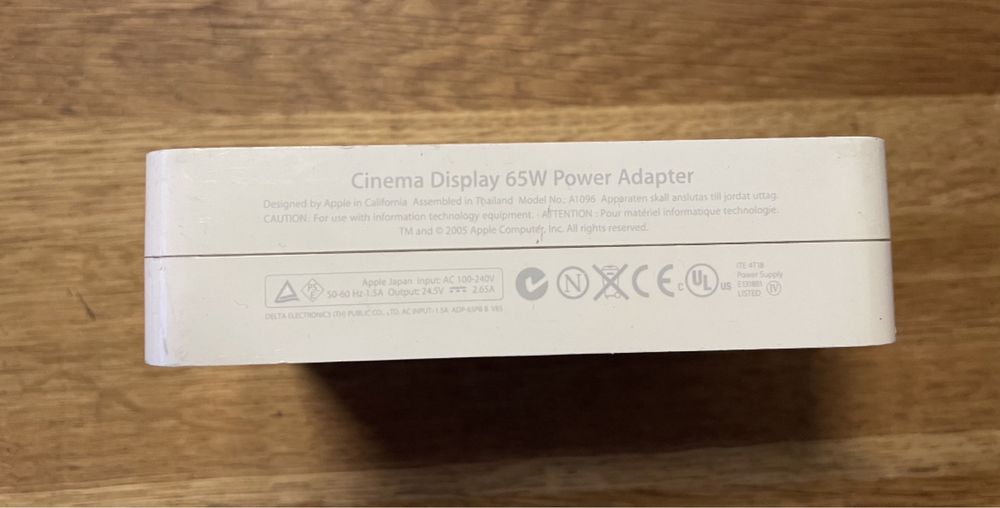 Apple Cinema 20” A1081 adapter zasilacz monitora sprawny