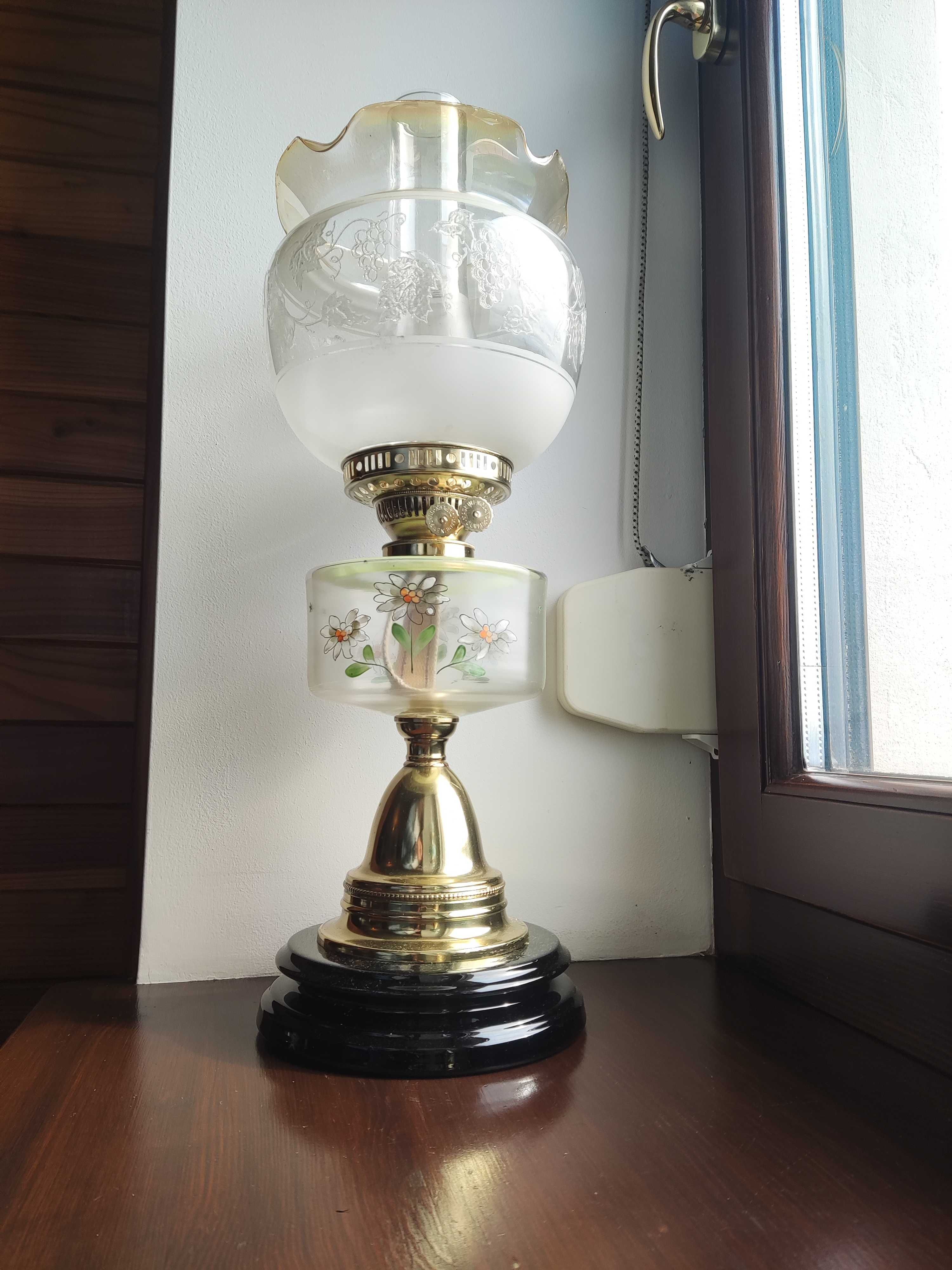 Angielska wiktoriańska lampa naftowa nr 881