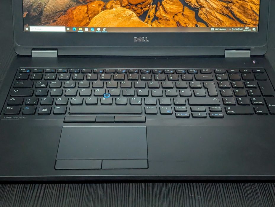 Portátil Dell Latitude E5570 I5-6440HQ 16GB 256GB