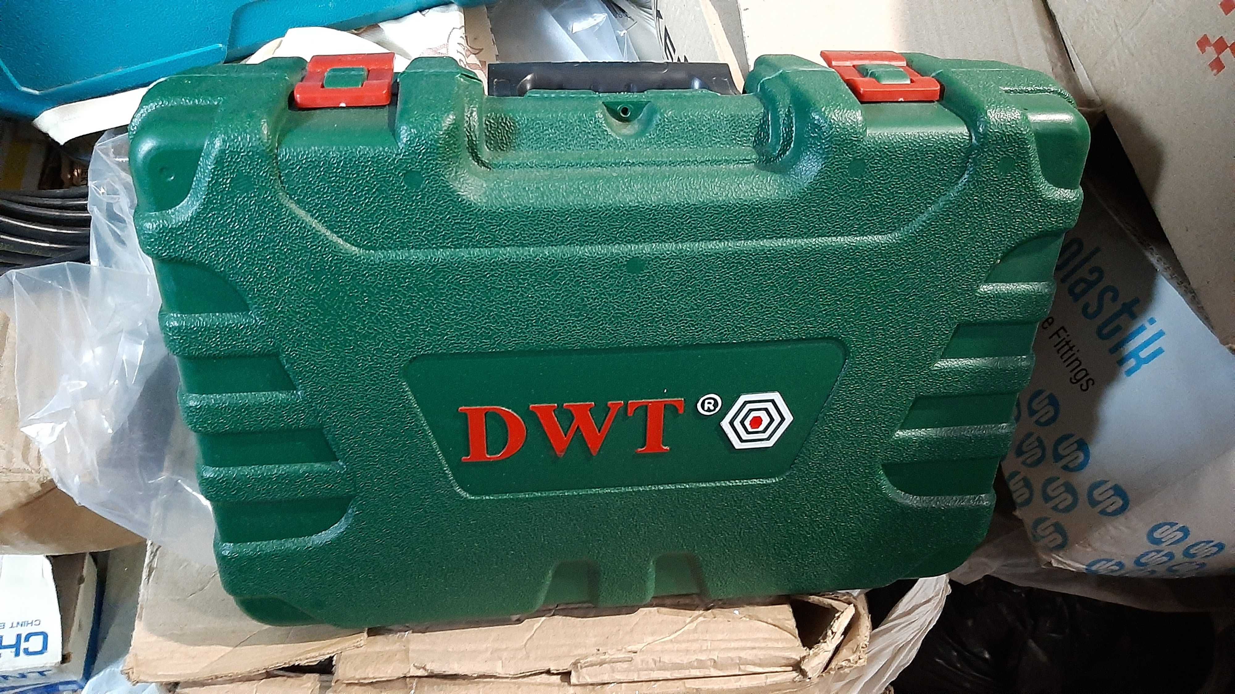 Кейс чемодан для перфоратора DWT новий