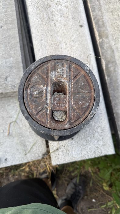 skrzynka uliczna zasuwy, studzienka wodna