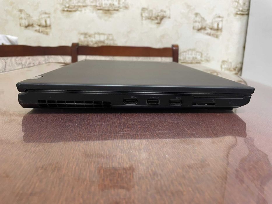Ноутбук 15" FHD IPS Lenovo Thinkpad P53 (i7-9750H/16Gb/SSD 256/T2000)