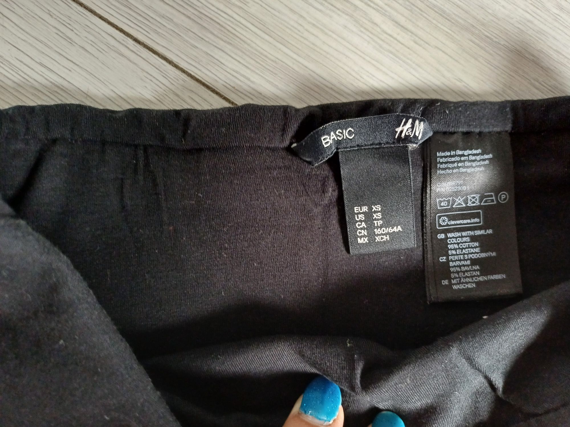 Czarne spódniczki H&M r. XS