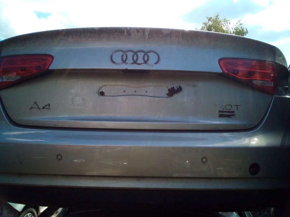 * KLAPA BAGAŻNIKA AUDI A4 B8 SEDAN LX1Y *