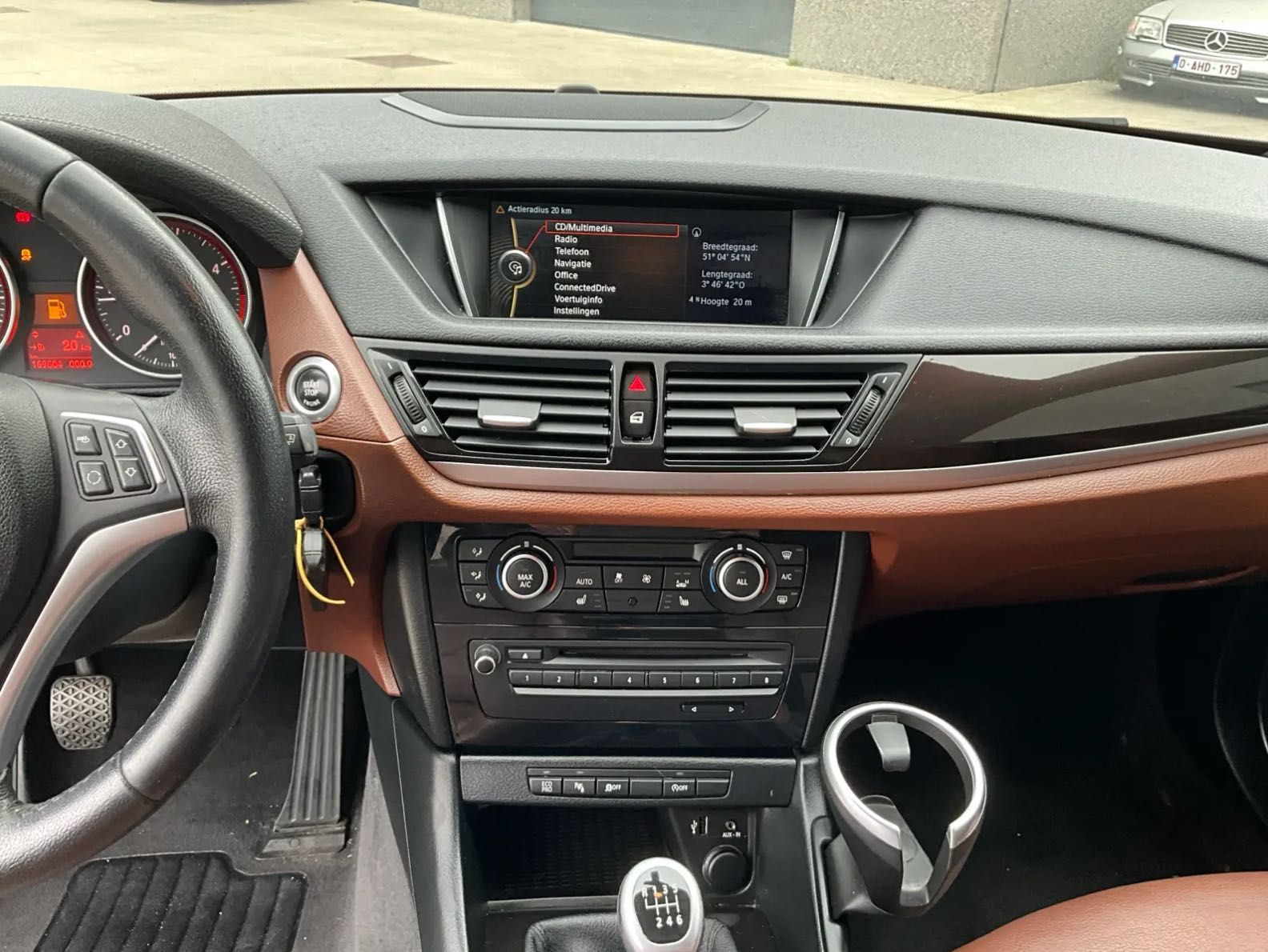 BMW X1 xDrive 2.0d 184cv | 2014 | 4x4 | Pele | Navi