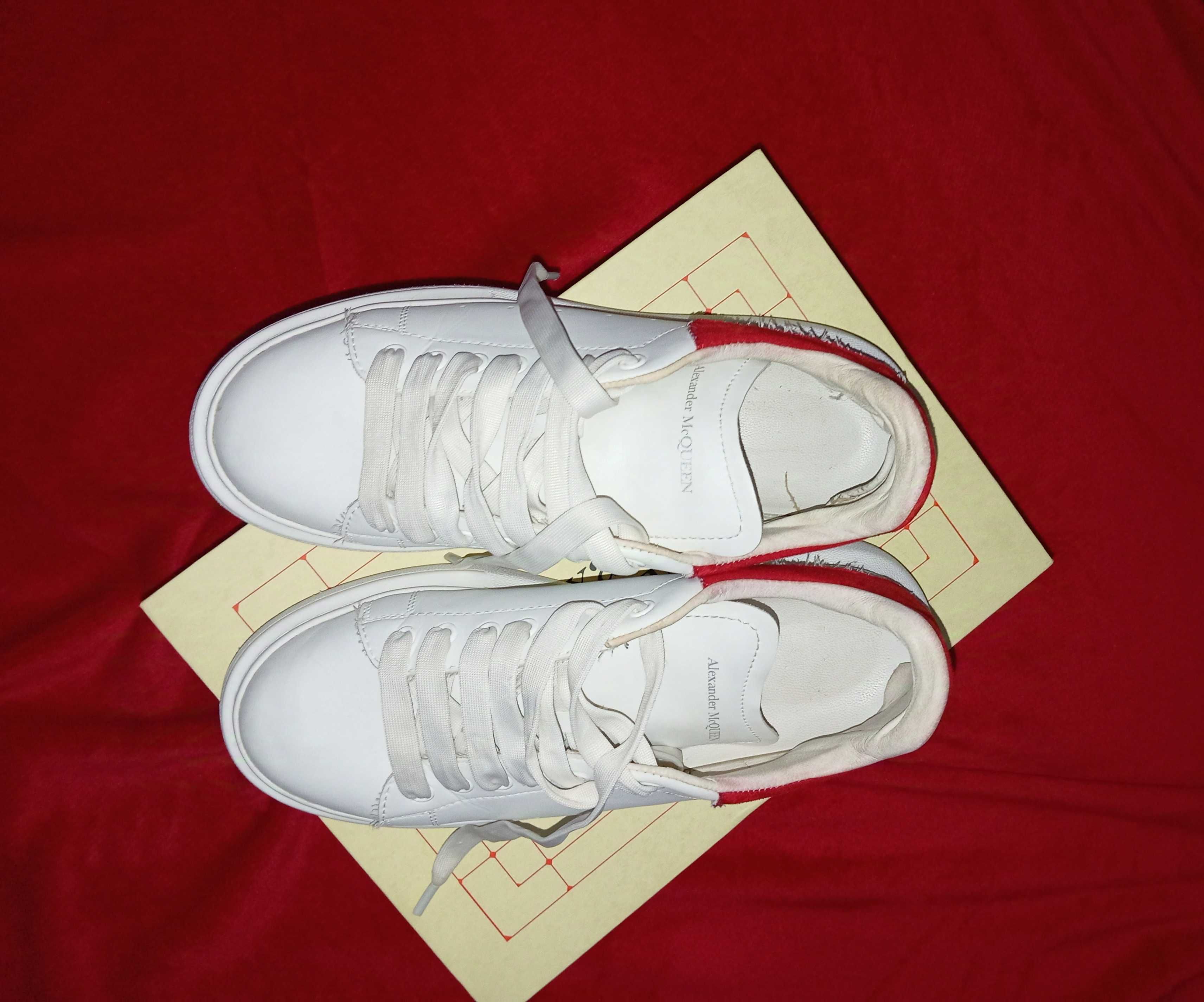 Tênis Alexander McQueen semi-novo