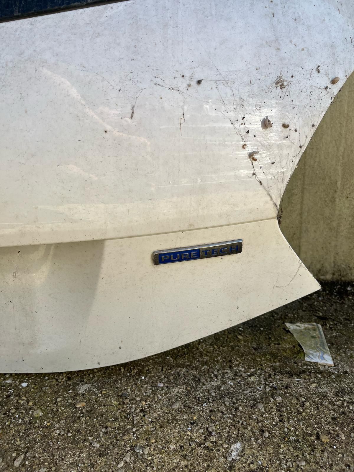 Mala Peugeot 208